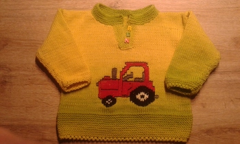 Ich habe diesen Pullover in Gr. 92 ohne Anleitung aus Resten gestrickt. DerTrecker ist aufgestickt. Dazu habe ich mir eine Anleitung ausgedruckt und so verändert, dass sie zum Pulli passte.  Unser Enkel war begeistert .