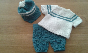 Immer wenn unsere Enkeltochter Kleidung für ihre Puppen möchte, stöbere ich in 