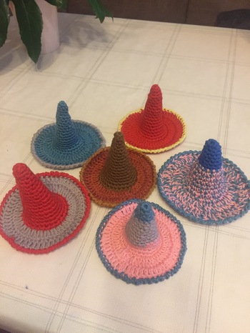 Die Eiskleckertütenhalter sind bei groß und klein gut angekommen, weil auch die Hände nicht so kalt werden. 😅