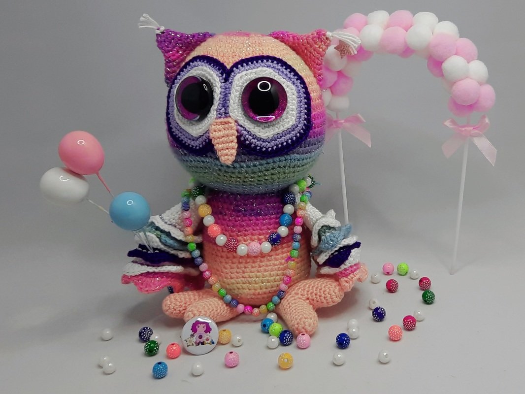 Kunterbuntes Jubiläum - "Rainbow Owls"