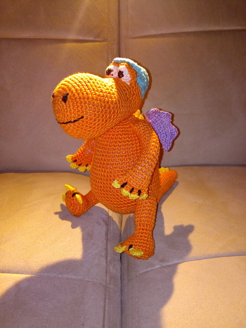 Zweimal habe ich diesen süßen Kerl kreiert. Er ist mir auch ziemlich gut gelungen.