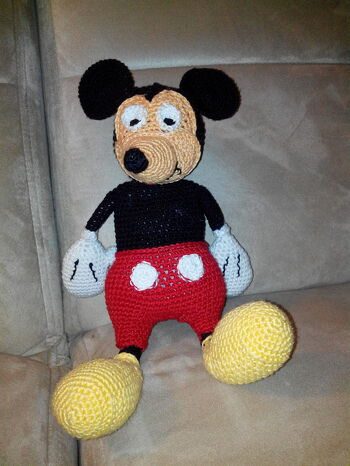 Diese Mickey Maus ist auch aus meiner Fantasie entstanden. Ich mache gern Dinge frei aus dem Kopf.