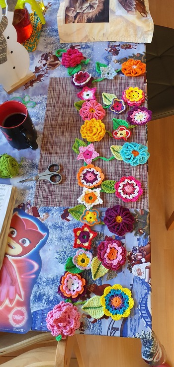 Das wird eine Girlande für die Wohnungstür