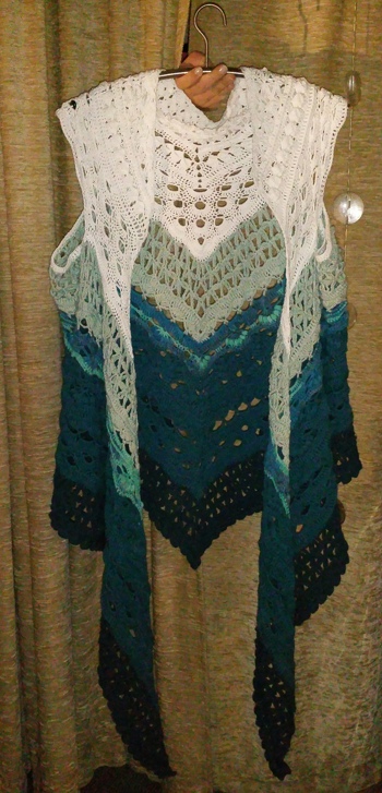 Ich habe eine Tuchjacke daraus gemacht.