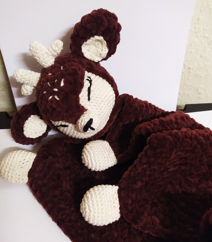 Crochet Pattern - Comforter Deer (Cuddly Deer)