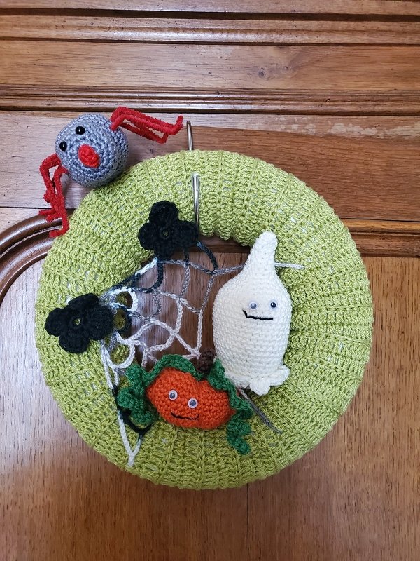 Häkelanleitung Türkranz " Happy Halloween "