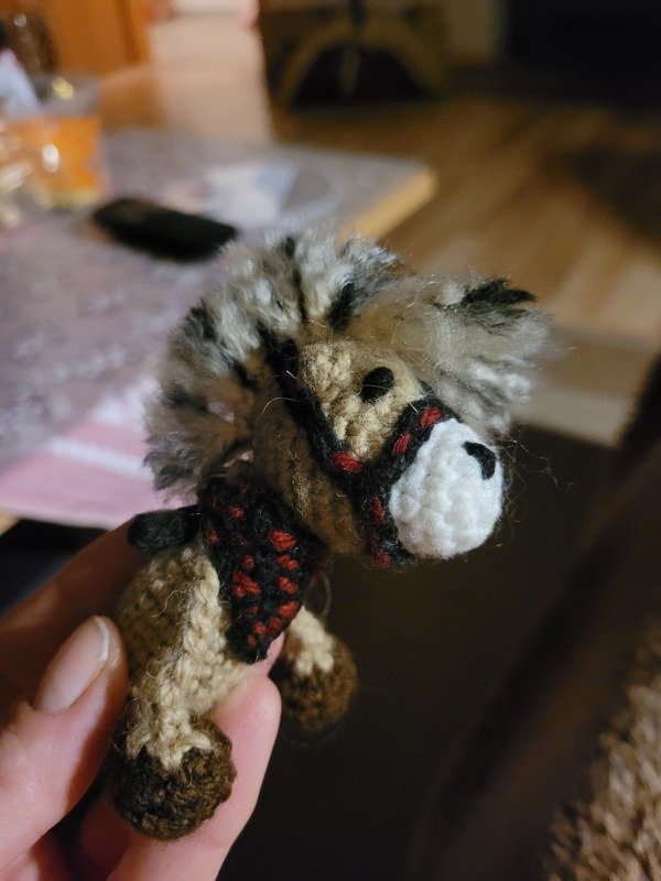 Häkelanleitung für kleines Pony, Pferdchen als Schlüsselanhänger