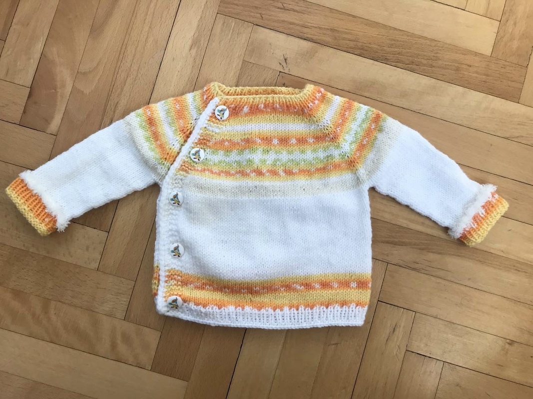 Anleitung für ein Baby-Schlüttli Gr. 62/68