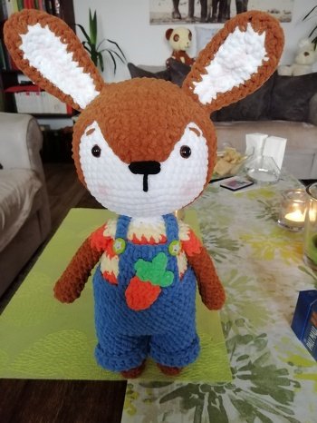 Mein erster Versuch nach einer Anleitung zu häkeln.