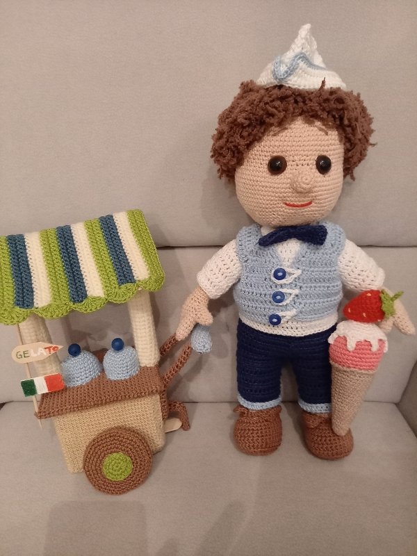 Luigi der kleine Eisverkäufer