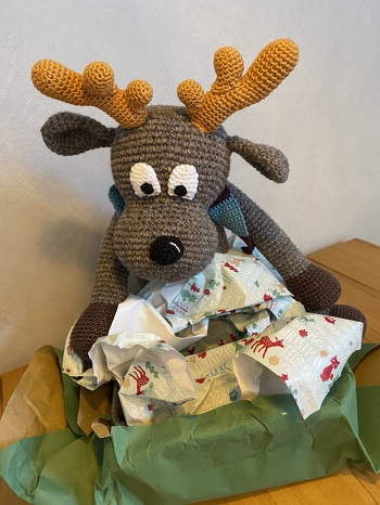 Elch Eddie nach Anleitung von WolleWahn. Super süß!! Hat viel Spaß gemacht und zaubert uns immer wieder ein Lächeln ins Gesicht 👍🏻