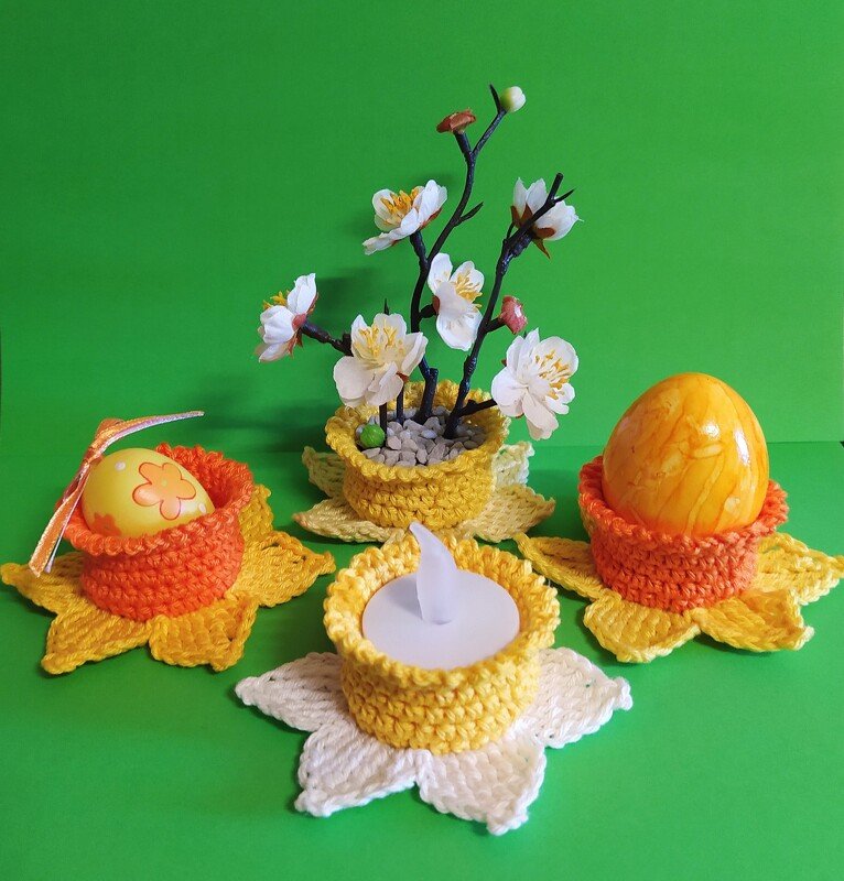 Daffodil, Narcissus – LED tealight holder, gift basket, easter decoration