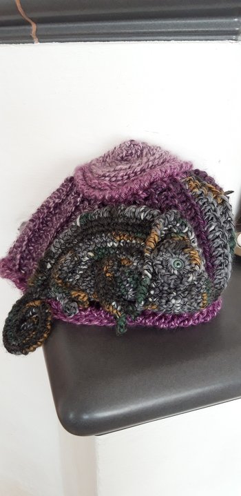 Mütze fertig,  jetzt fehlt nur noch ein Tuch.