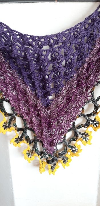 Und das ist das Tuch zur Mütze - danke Petra Perle für die schöne Anleitung 😘