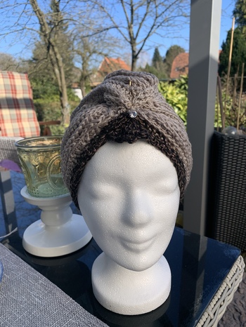 Ja hat super geklappt,habe es etwas umgewandelt.Mit Farbverlaufsgarn gehäkelt.Ich liebe die Mütze(Turban) von Petra Perle. Tamara
