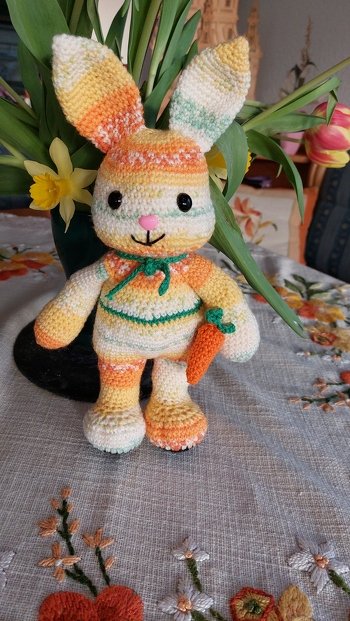 Hab so einige 🐇 gehäkelt, sehen immerwieder hübsch aus.