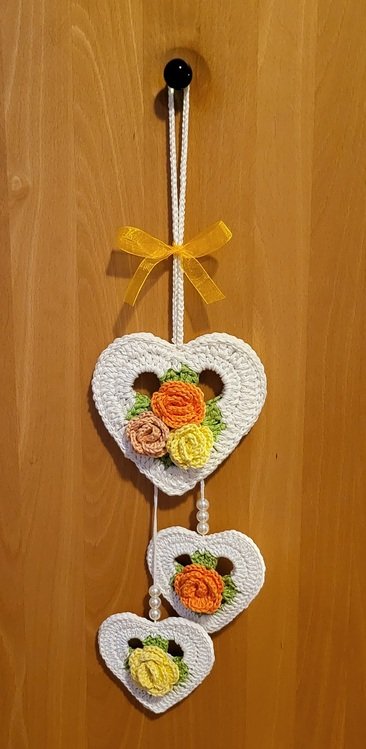 Heart hanging decor &amp; flower pot stake 4-in-1 - simply from scraps of yarn