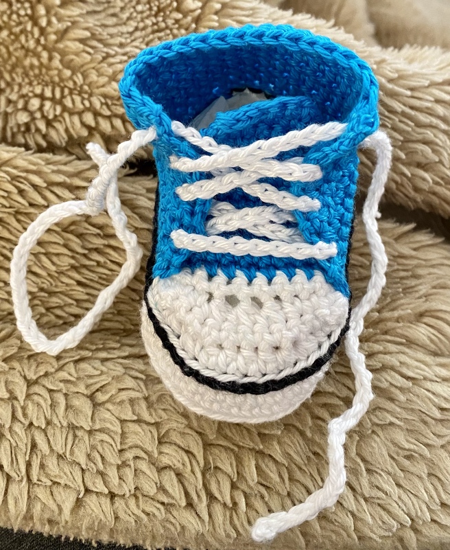 H&auml;kelanleitung f&uuml;r trendige Babyschuhe