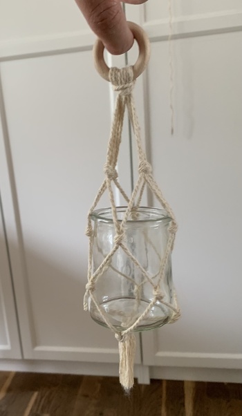 Eine kleine Hängevase für meine Efeututen-Ableger