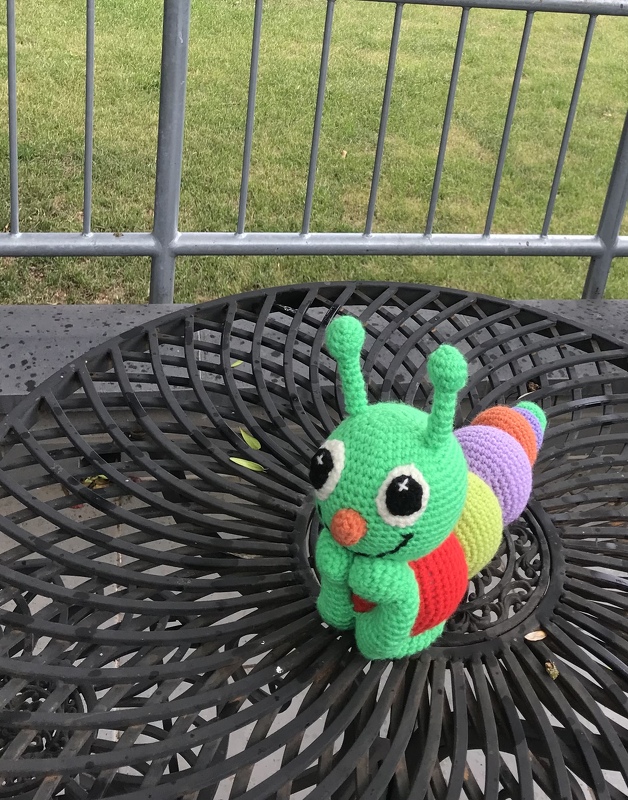 Häkelanleitung Theo die Raupe