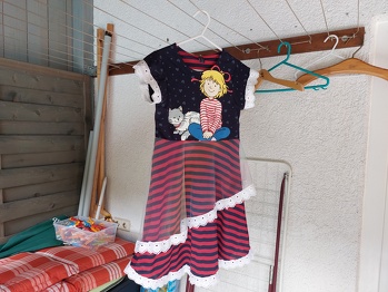 Tolles Kleid, schönes Schnittmuster. Beschreibung sehr gut verständlich.