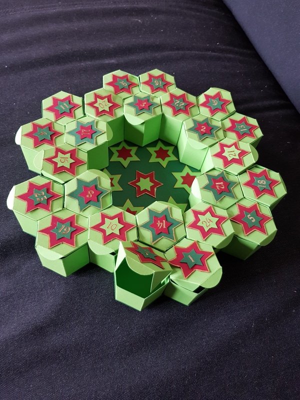 Adventskalender - Kranz – Bastelvorlagen mit Anleitung