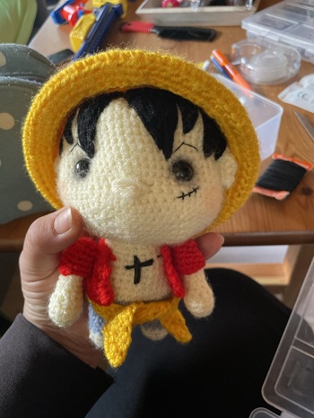 Ein Ruffy für mein Sohnemann. Er hat sich riesig gefreut.  Anleitung hab ich über YouTube gefunden