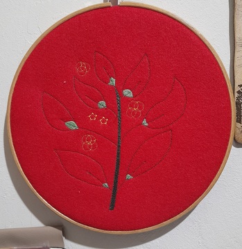 Wunschbaum digitalisiert und Maschinengestickt