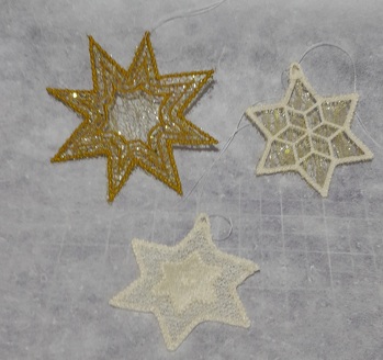 Lace Sterne mit der Stickmaschne gestickt