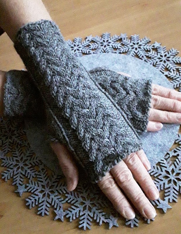 Strickanleitung Stulpen Curola - fingerlose Handschuhe