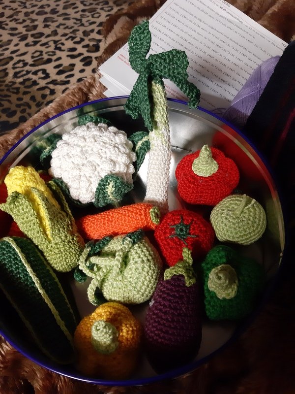Häkelanleitung Korb mit Gemüse für den Kinder-Kaufladen