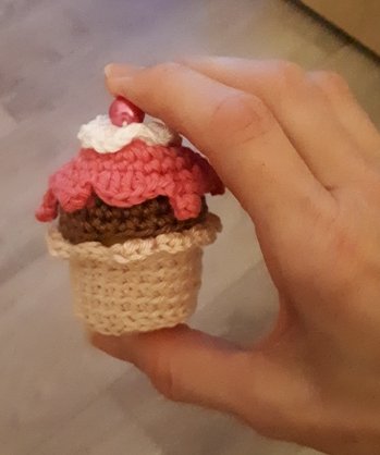 Aus meinem neuen Häkelbuch. Ü-Ei