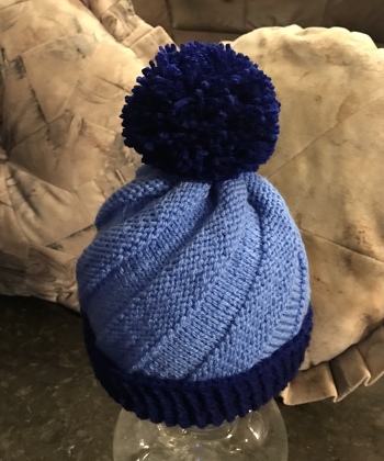 Super einfach zu stricken 🧶
Auch die Anleitung ist ganz einfach - auch für Anfänger. Danke nächste ist in Arbeit.