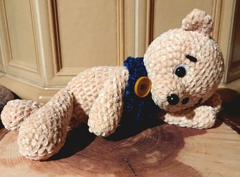 Der Bär war ratz fatz fertig, da Anleitung sehr gut war. Lediglich etwas andere Ohren hat er bekommen.