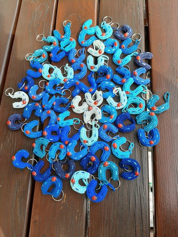 Häkelanleitung 3D Hufeisen in zwei verschiedenen Größen