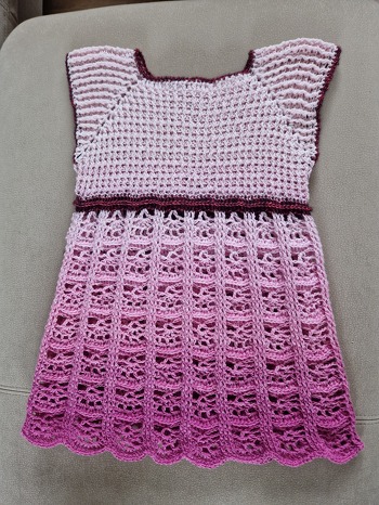 Kleid Kunterbunt 4fädig 800 m Größe ca.  98