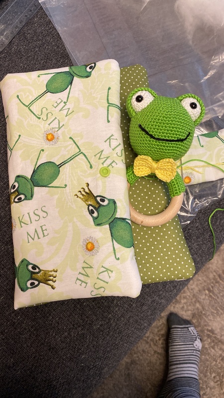 Häkelanleitung Babyrassel Frosch, Frosch rassel