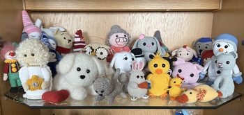 Das ist meine Amigurumisammlung die ich alle gemacht habe! Es macht mir sehr viel Freude,wenn ich mal wieder etwas fertig gebracht habe.