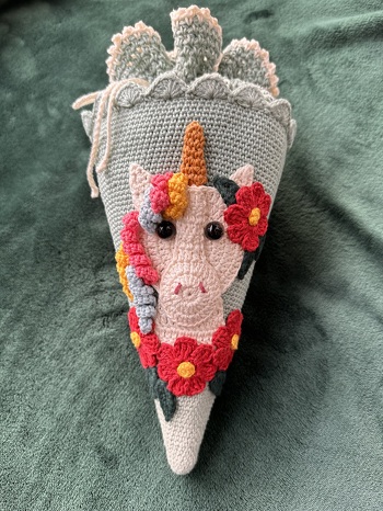 Super Anleitung, aber es mußte ein Einhorn drauf, die liebt meine Nichte gerade sehr.