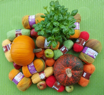 Hab kurz vor Wettbewerbsschluss doch noch ein Foto eingereicht.
Wenn es euch gefällt, stimmt bitte dafür ab. 🎃
hobbii.de/competitions/wettbewerb-bester-garnvorrat/participants/9a0bc164-128e-4eb3-8113-826ffa52149e