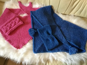 Der Herbst ist da. Hier je ein Dreiecktuch und Stirnband für Tochter und Enkeltochter.