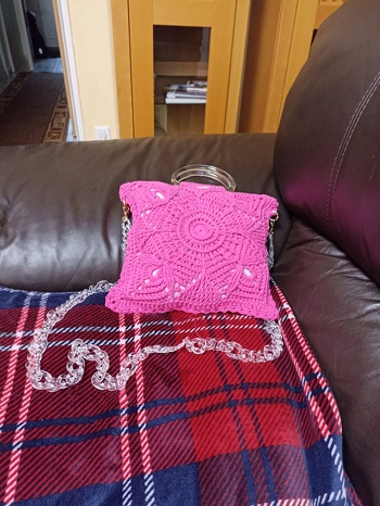 Tasche aus zwei Grannys von Petra Perle.