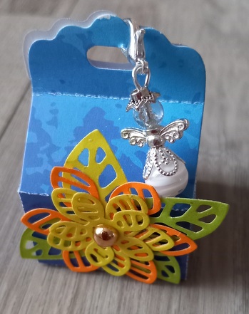 kleine Box mit Praline, und Engelchen