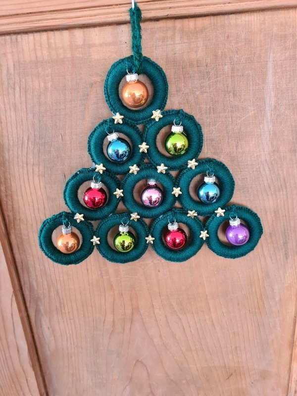 Kleiner Christbaum - auch fürs Fenster oder als Türschmuck