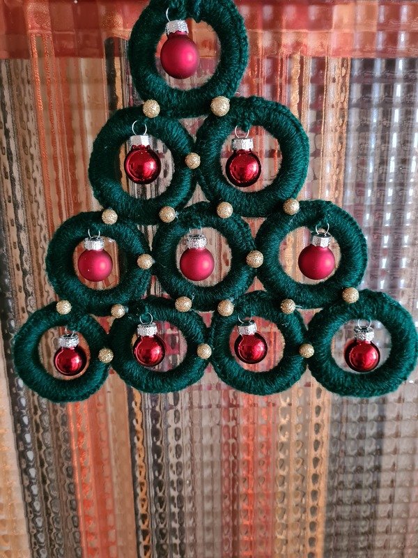 Kleiner Christbaum - auch fürs Fenster oder als Türschmuck