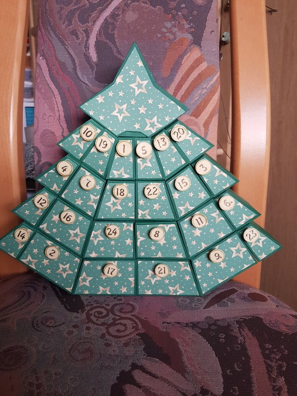Adventskalender – Weihnachtsbaum – Bastelanleitung und Vorlagen