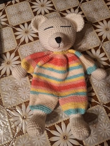 Ich habe die Babypüppchen Teddy nach der Anleitung von Josephines Puppenstübchen gehäkelt