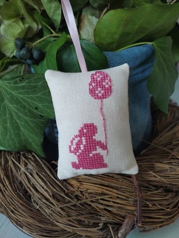 Bis Ostern 🍬🐰🌺 sollen es 12 an der Zahl sein.
Nummer 2 ist fertig