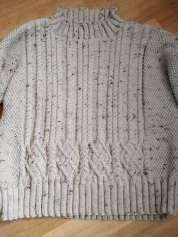 gestrickt nach einer Anleitung aus Sabrina 10/23