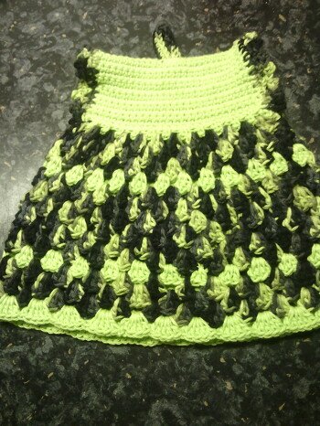 Kleid mit Höschen Topflappen für die Küche, handgefertigt aus Baumwolle,